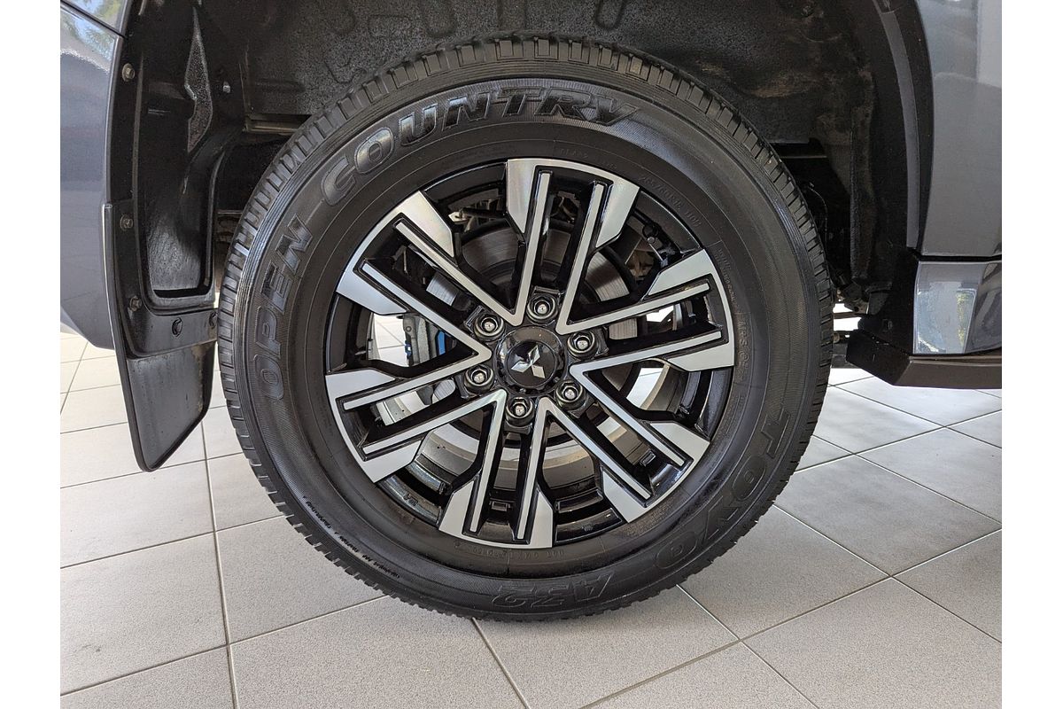2022 Mitsubishi Pajero Sport GLS QF