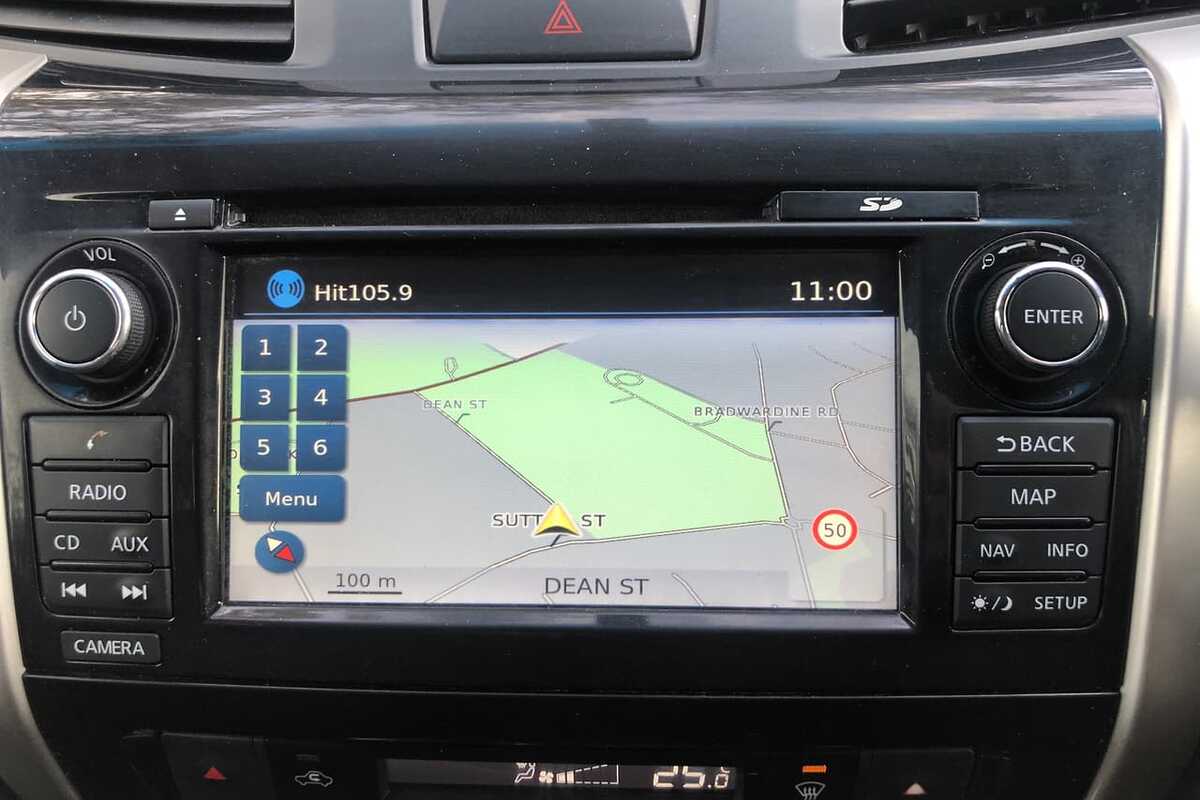 2015 Nissan NAVARA ST-X D23
