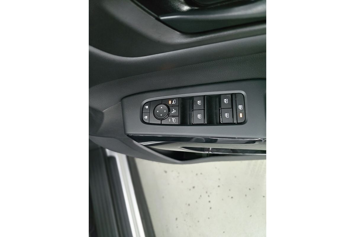 2024 Nissan Pathfinder ST-L R53