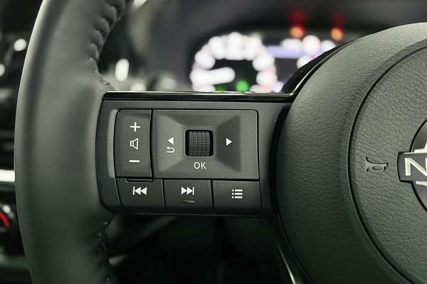 2024 Nissan Pathfinder ST-L R53