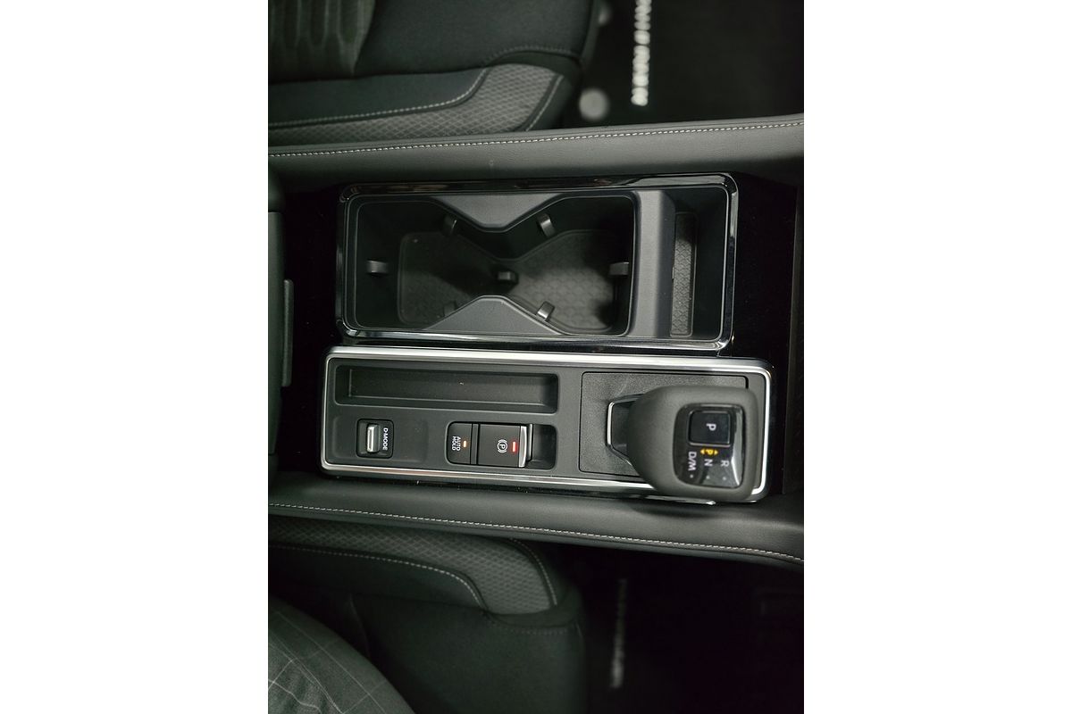 2024 Nissan Pathfinder ST-L R53