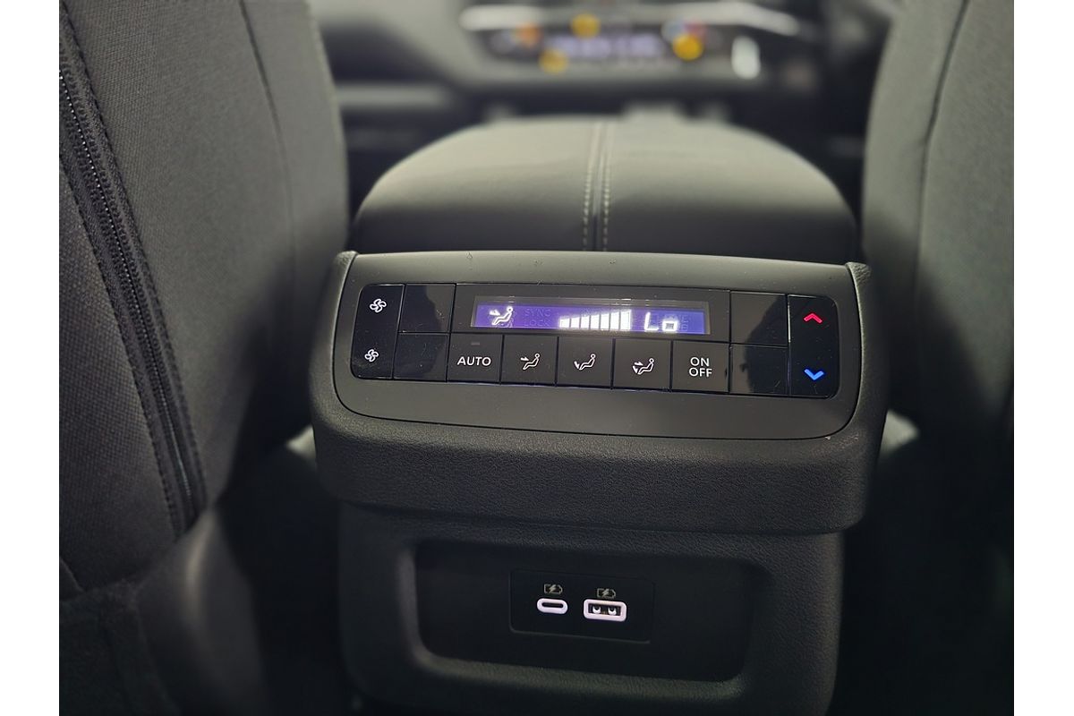 2024 Nissan Pathfinder ST-L R53