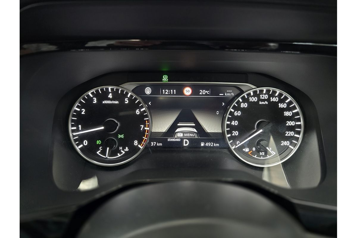 Nissan PATHFINDER PET AUTO 2WD ST-L