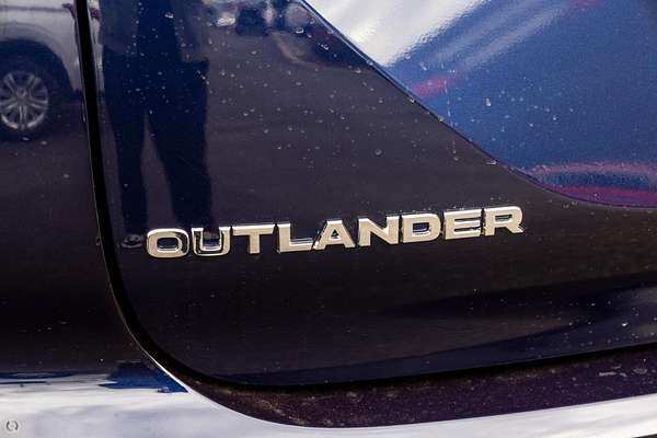 2024 Mitsubishi Outlander ES ZM
