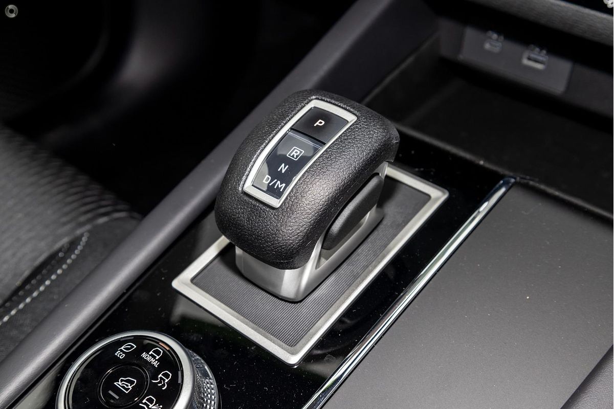 2024 Mitsubishi Outlander ES ZM