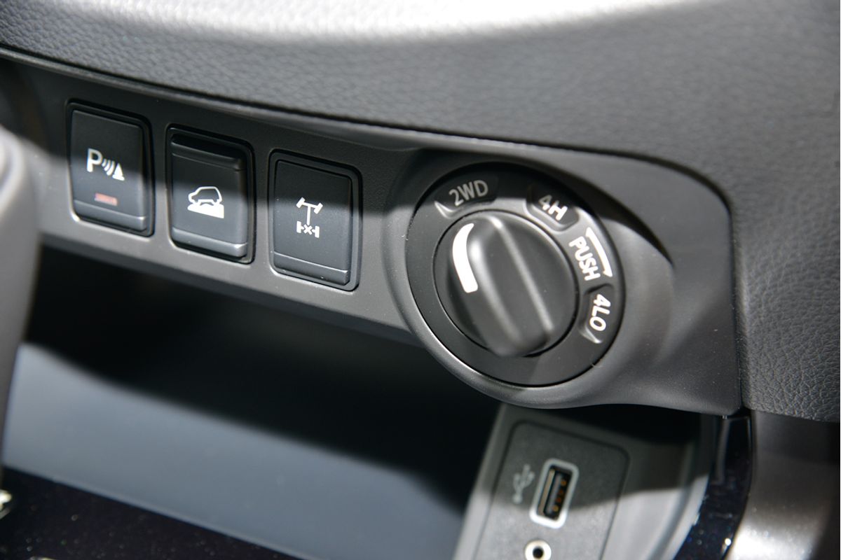 2024 Nissan Navara PRO-4X D23 4X4