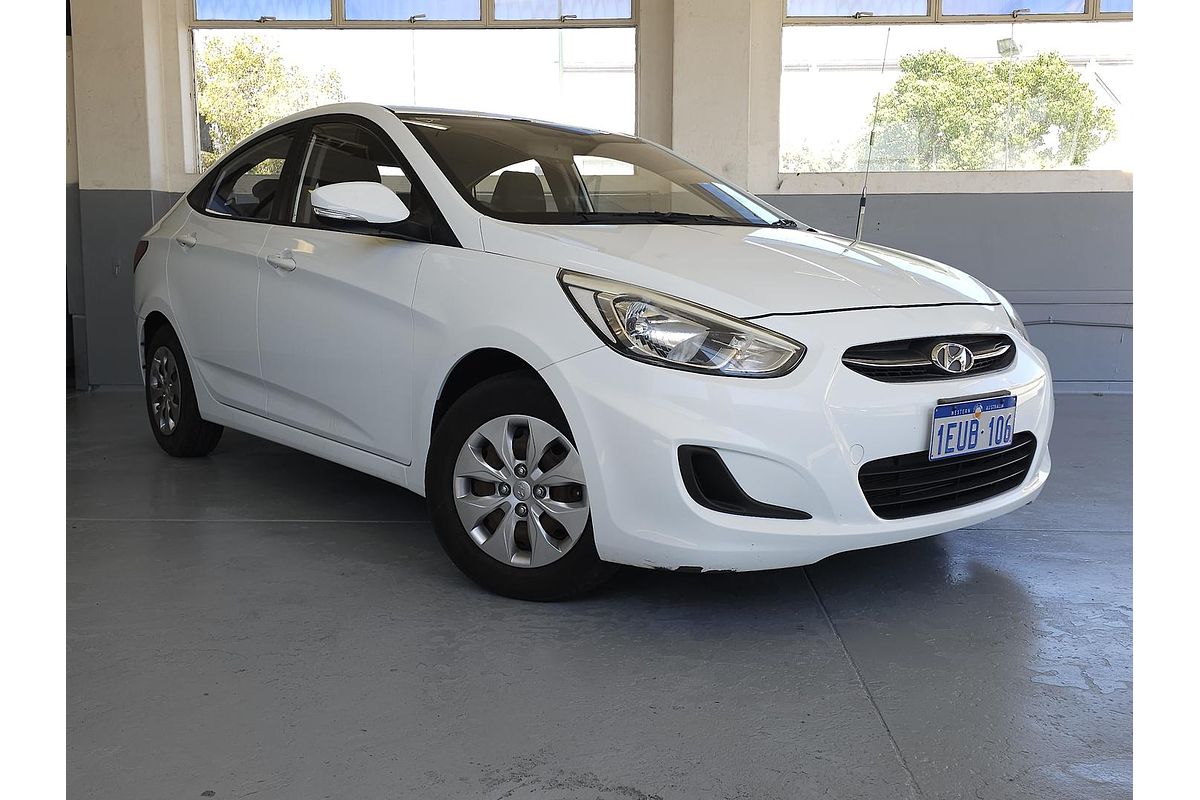 2015 Hyundai Accent Active RB2