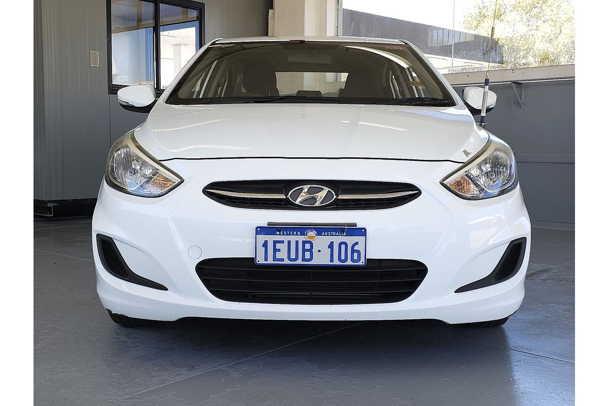 2015 Hyundai Accent Active RB2
