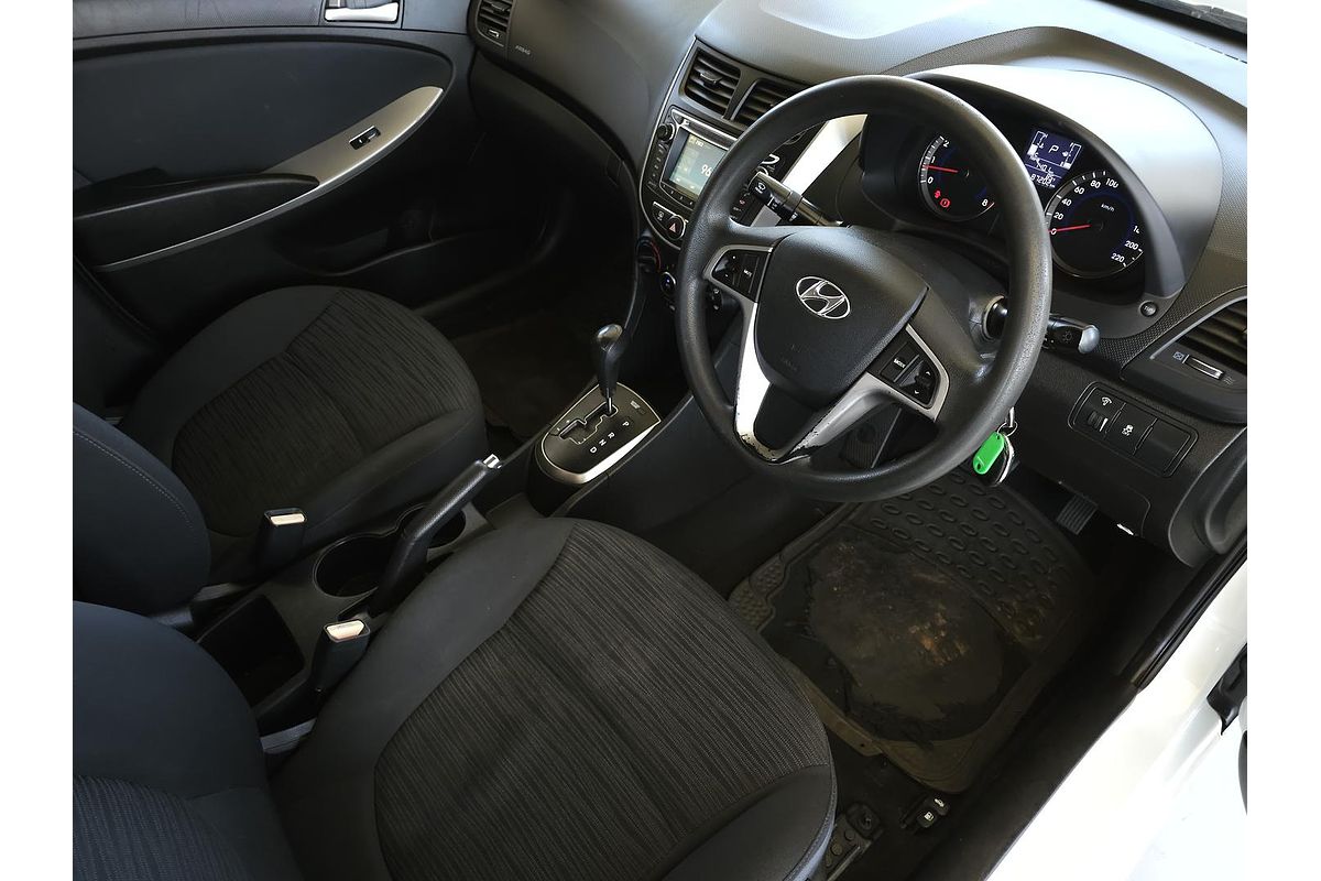 2015 Hyundai Accent Active RB2