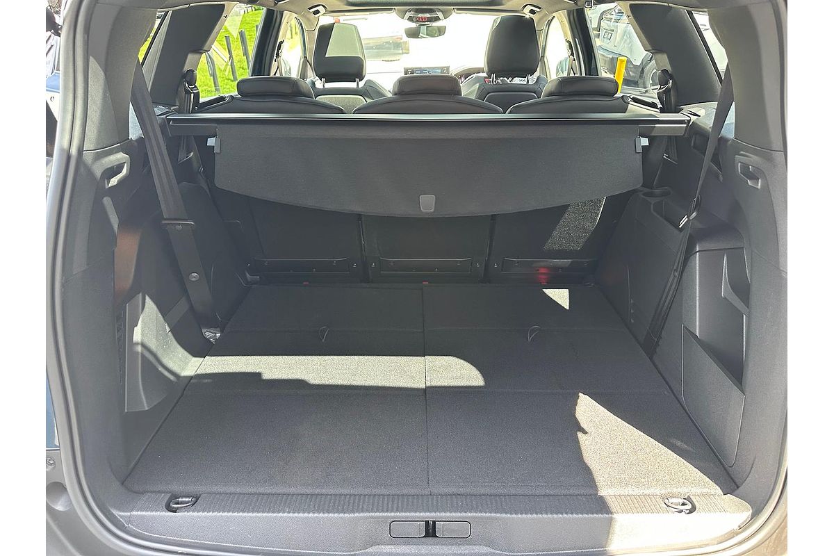 2022 Peugeot 5008 GT Sport P87