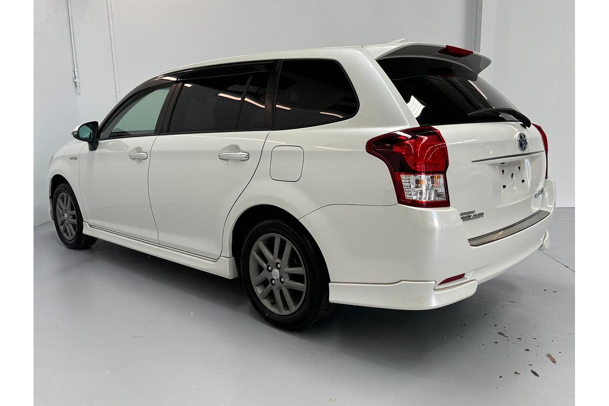 2013 Toyota Corolla Fielder Hybrid WxB NKE165