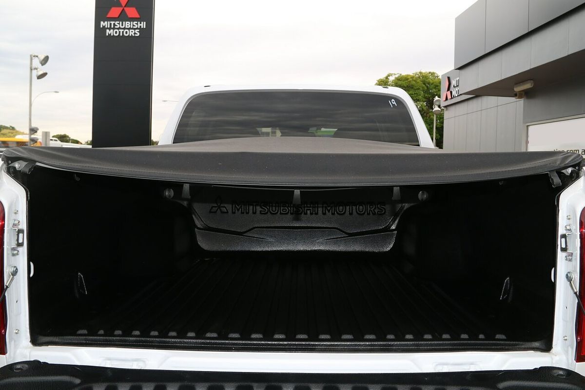 2023 Mitsubishi Triton GLS MR 4X4