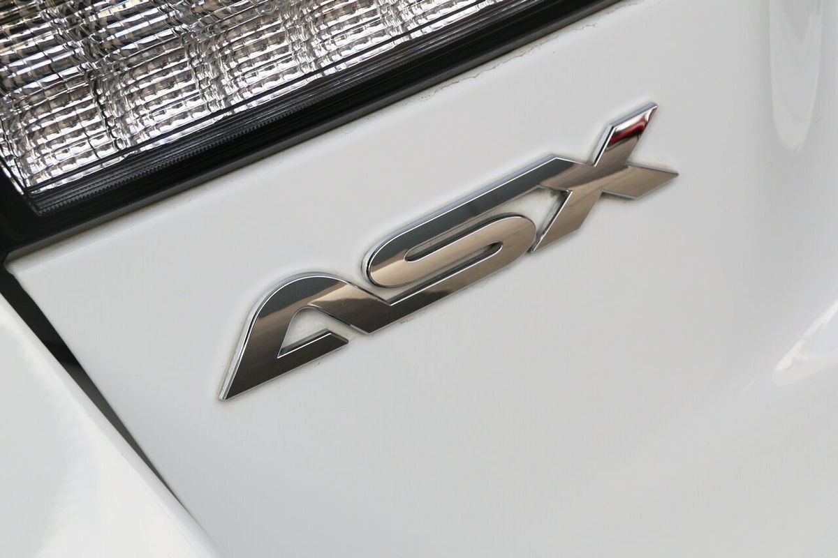 2023 Mitsubishi ASX ES XD