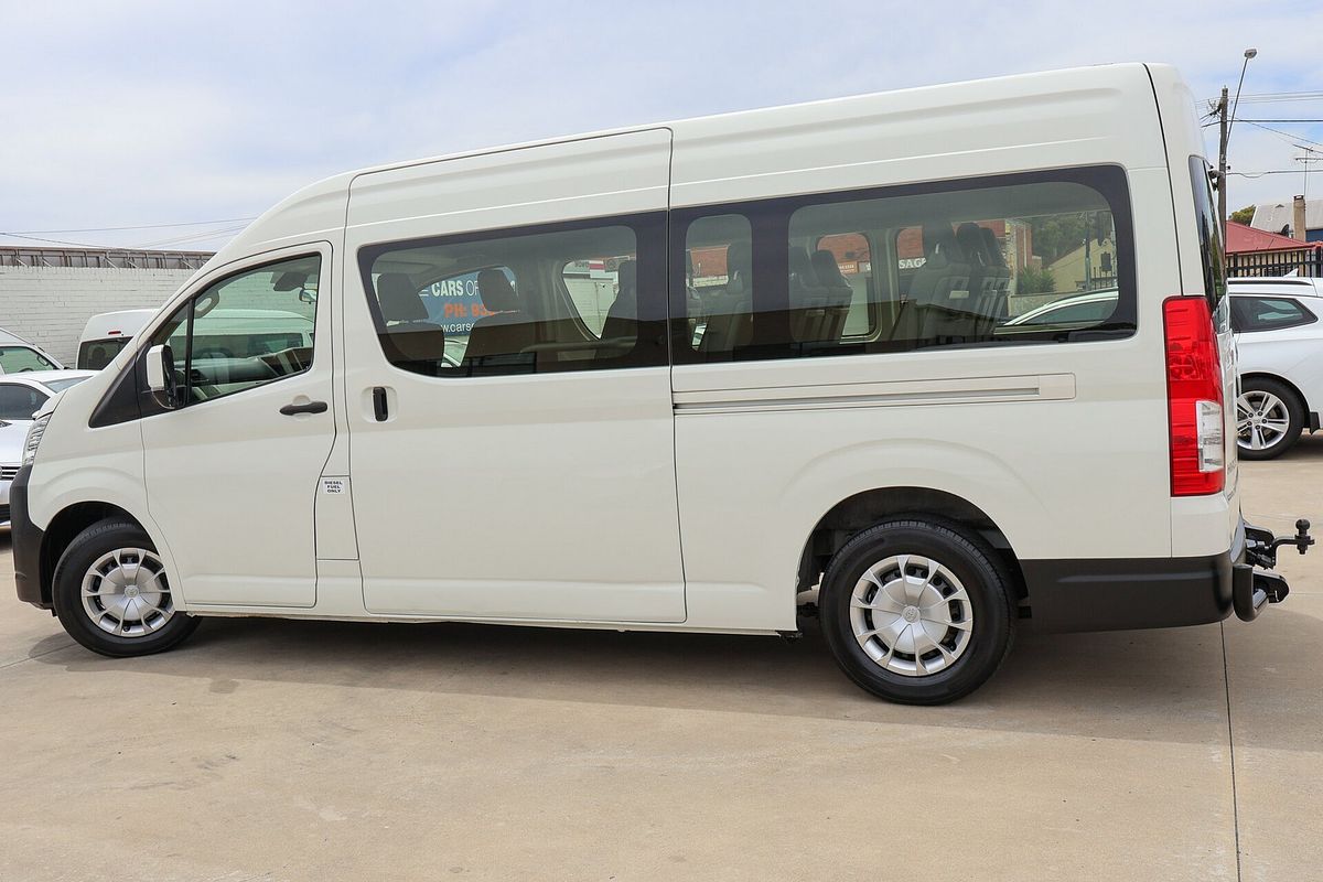 2019 Toyota Hiace Commuter GDH322R