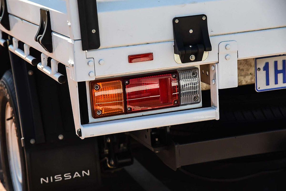 2021 Nissan Navara SL D23 Rear Wheel Drive