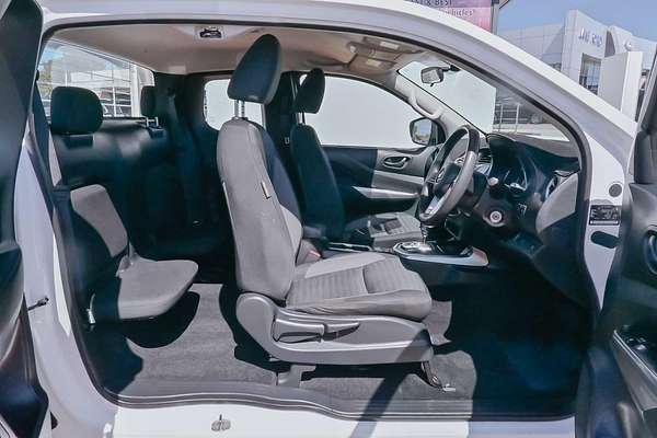 2021 Nissan Navara SL D23 Rear Wheel Drive