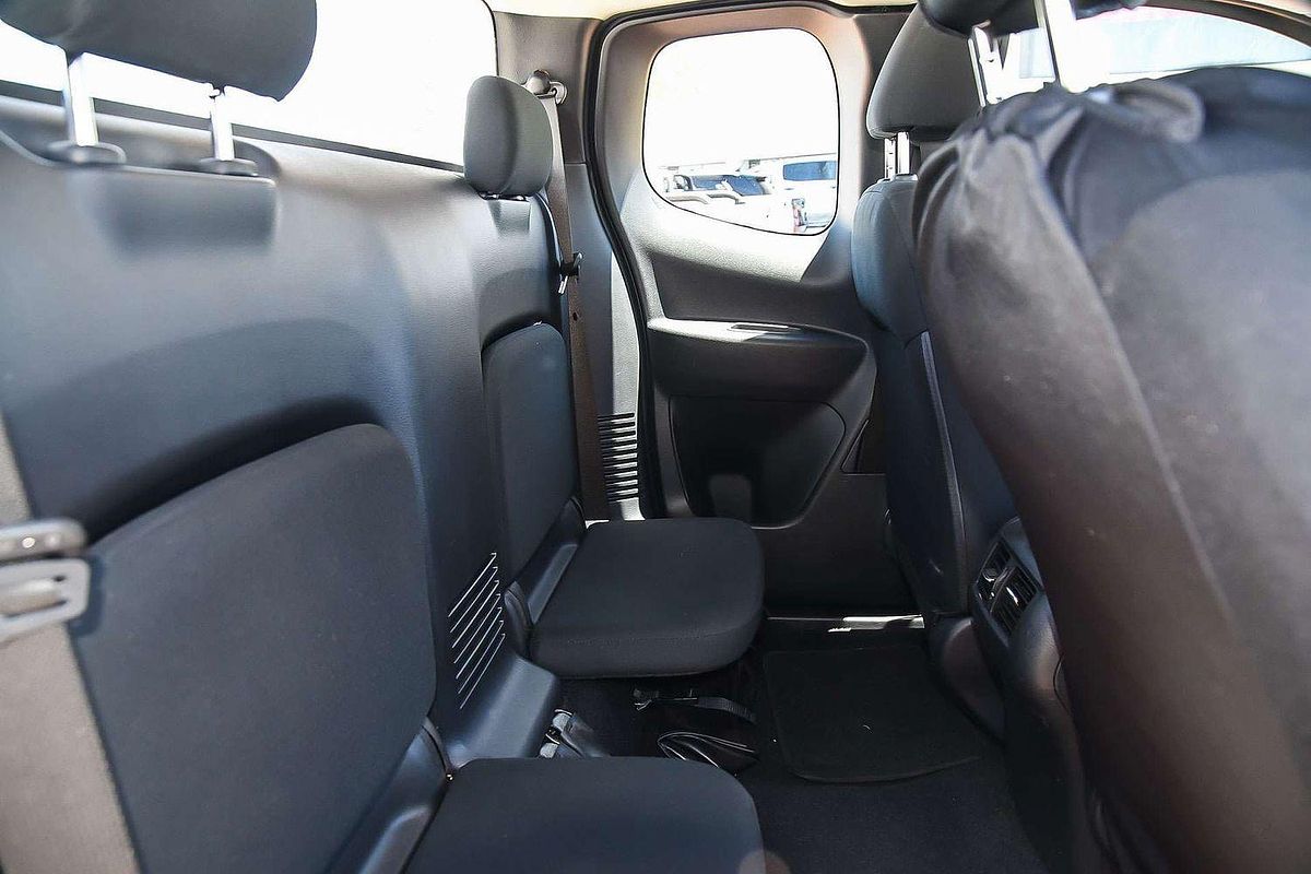 2021 Nissan Navara SL D23 Rear Wheel Drive