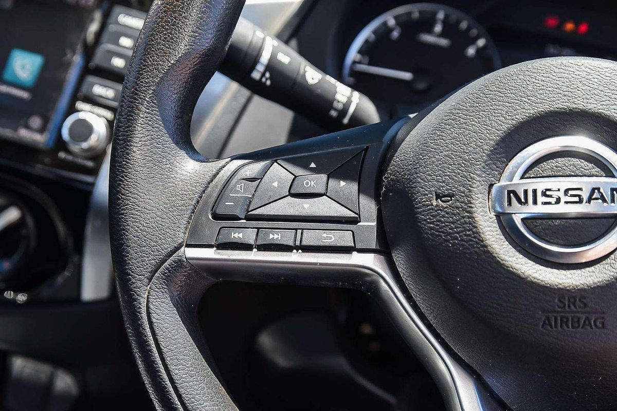 2021 Nissan Navara SL D23 Rear Wheel Drive