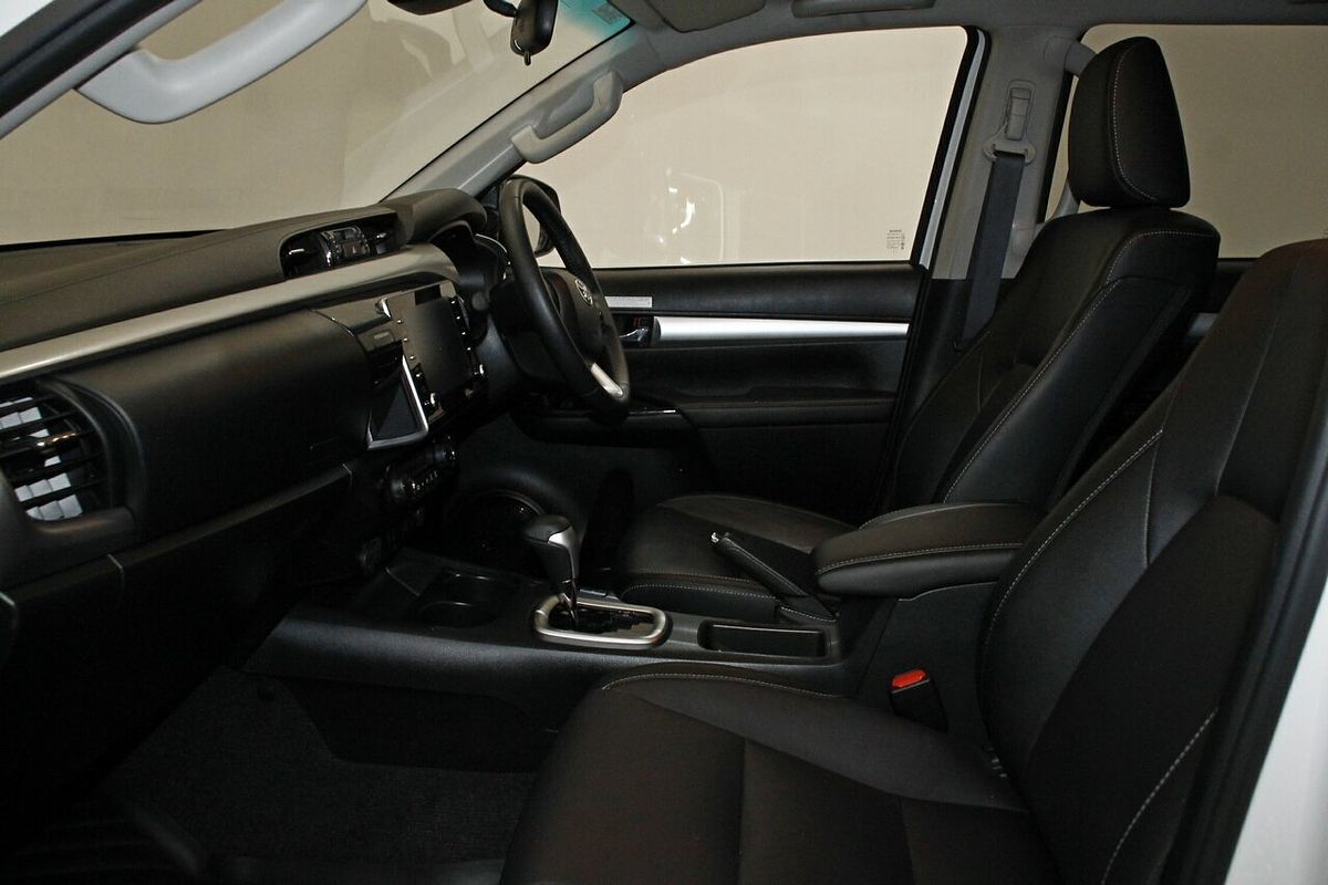 2023 Toyota Hilux SR5 GUN126R 4X4