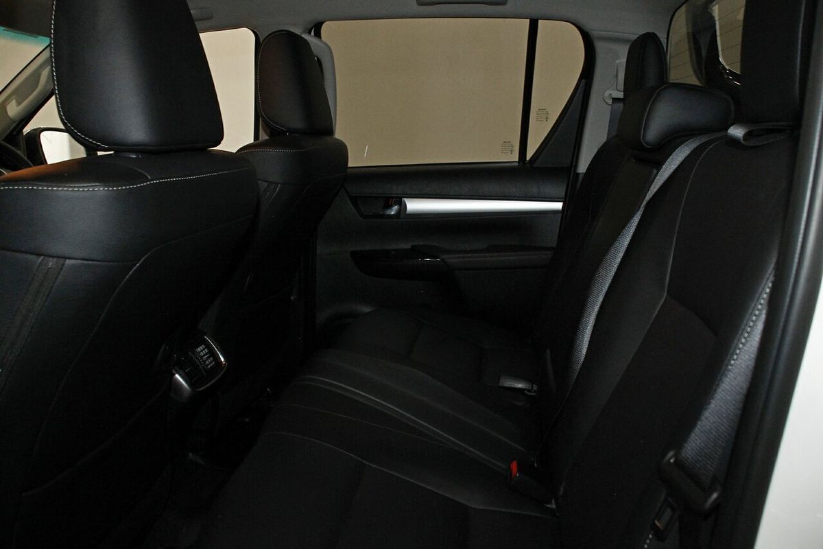 2023 Toyota Hilux SR5 GUN126R 4X4