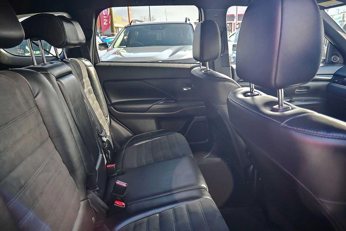 2019 Mitsubishi Outlander Black Edition ZL