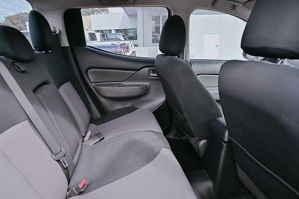 2017 Mitsubishi Triton GLS MQ 4X4