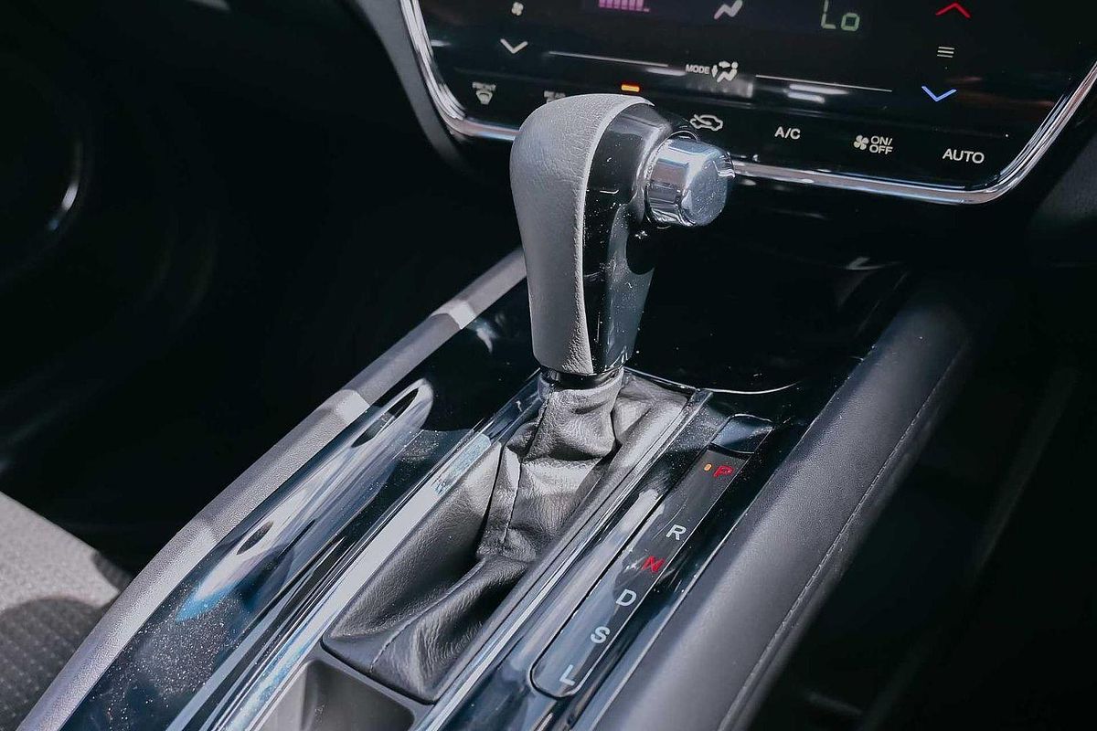 2019 Honda HR-V VTi-S