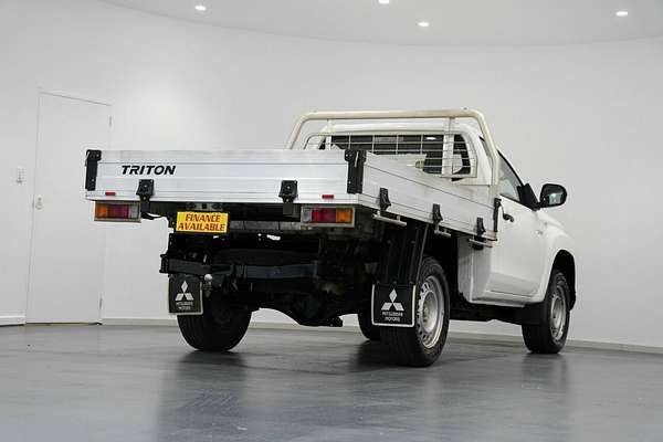 2020 Mitsubishi Triton GLX MR 4X4