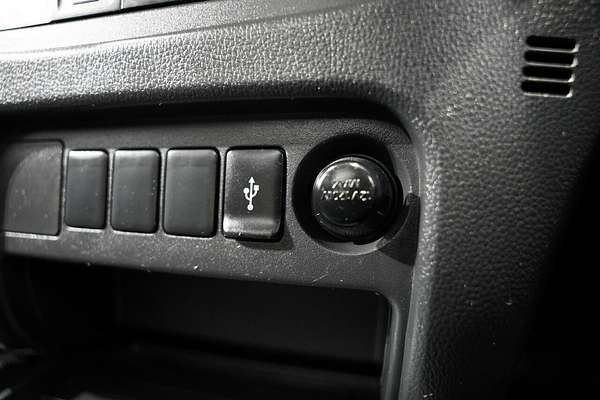 2020 Mitsubishi Triton GLX MR 4X4