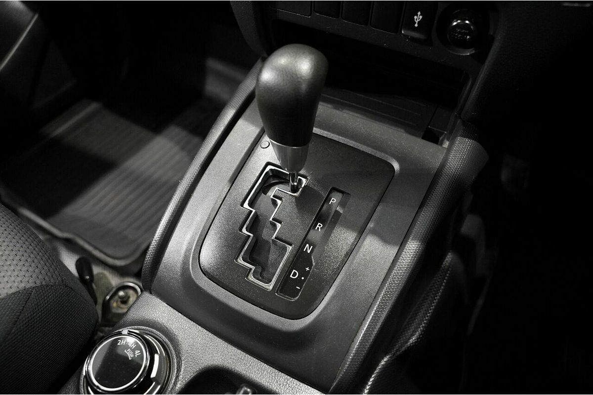2020 Mitsubishi Triton GLX MR 4X4