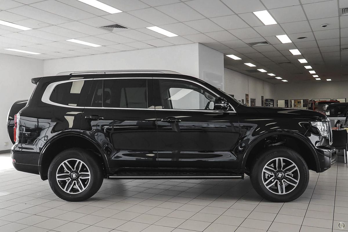 2024 GWM Tank 500 Lux Hybrid P03