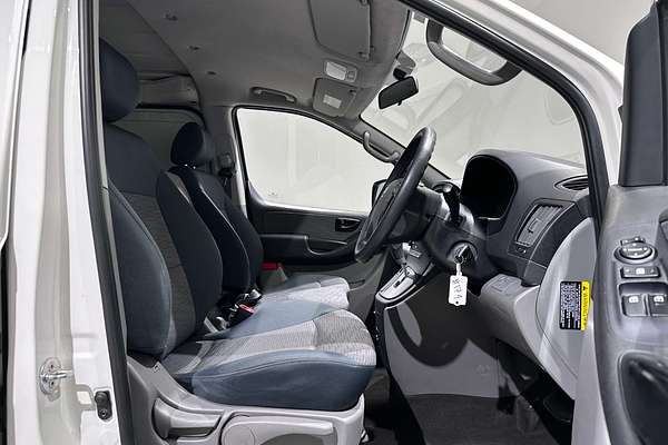 2017 Hyundai iLoad  TQ3-V Series II