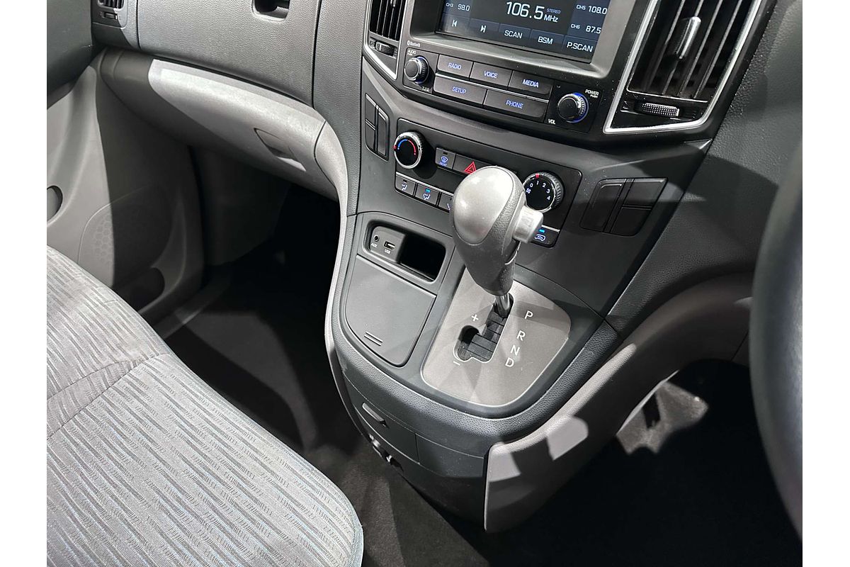 2017 Hyundai iLoad  TQ3-V Series II