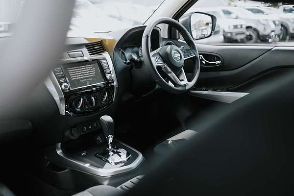 2024 Nissan Navara ST D23 4X4