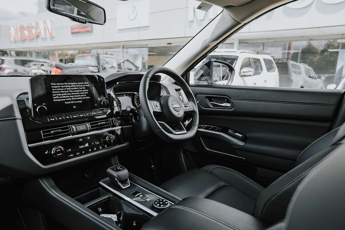 2024 Nissan Pathfinder Ti R53