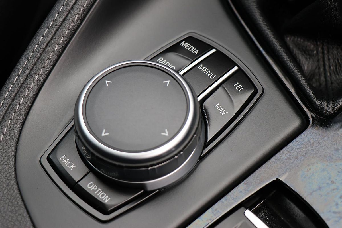 2017 BMW X1 sDrive18d F48