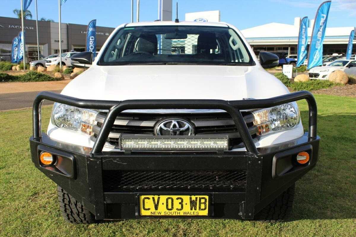 2018 Toyota HILUX SR GUN126R