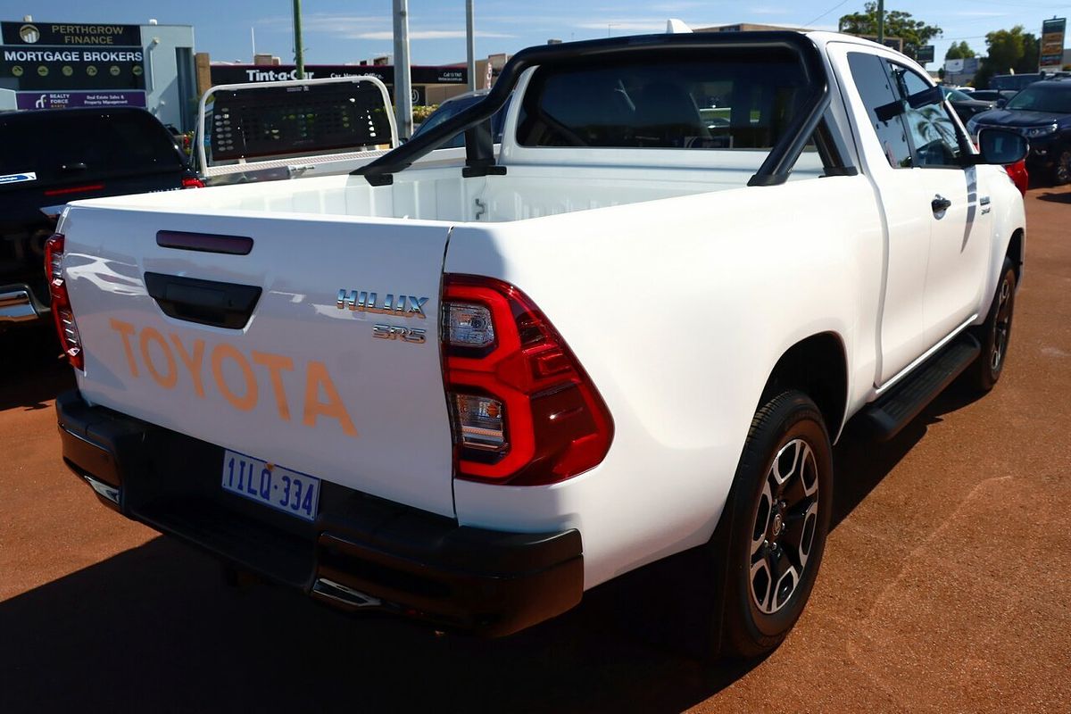 2024 Toyota Hilux SR5 GUN126R 4X4