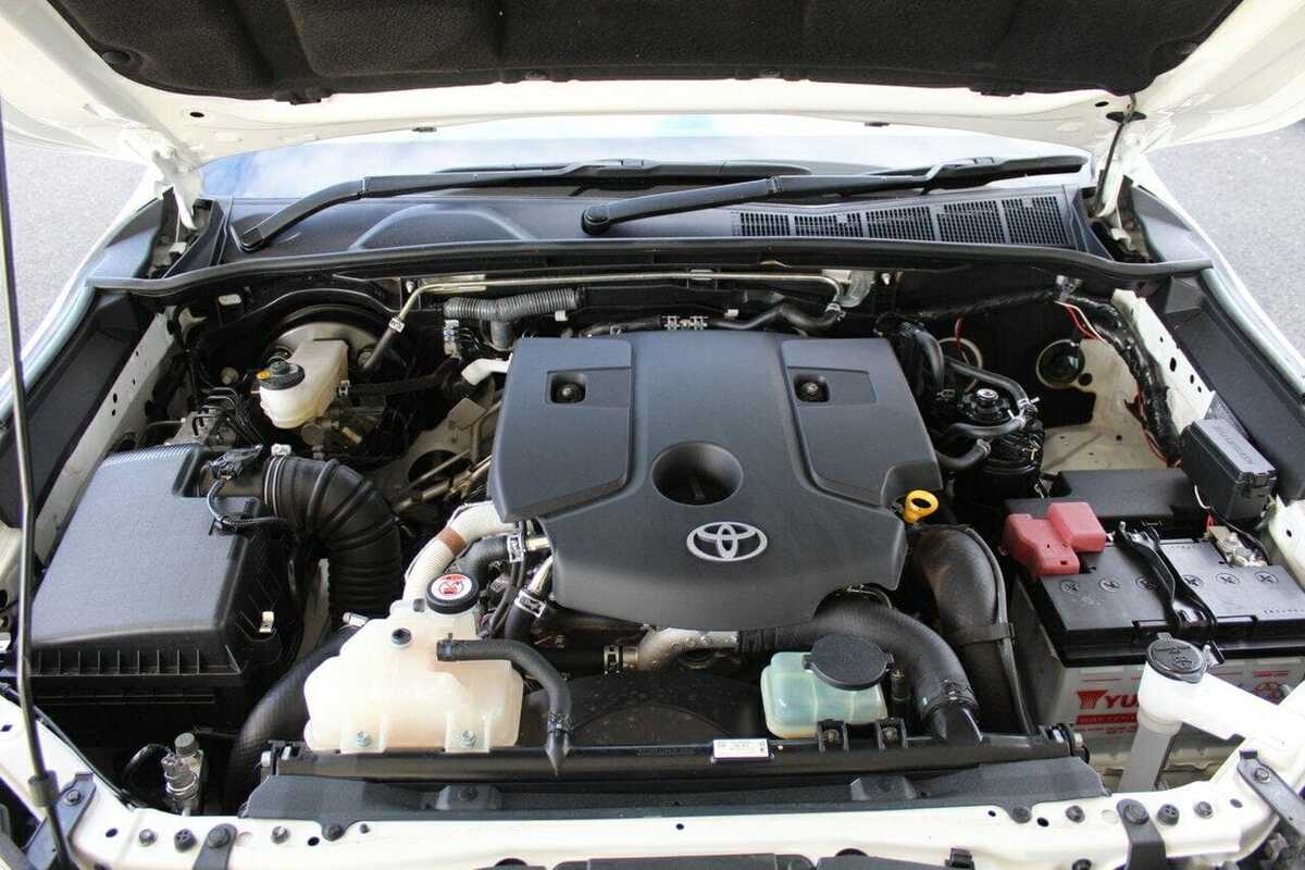 2018 Toyota HILUX SR GUN126R