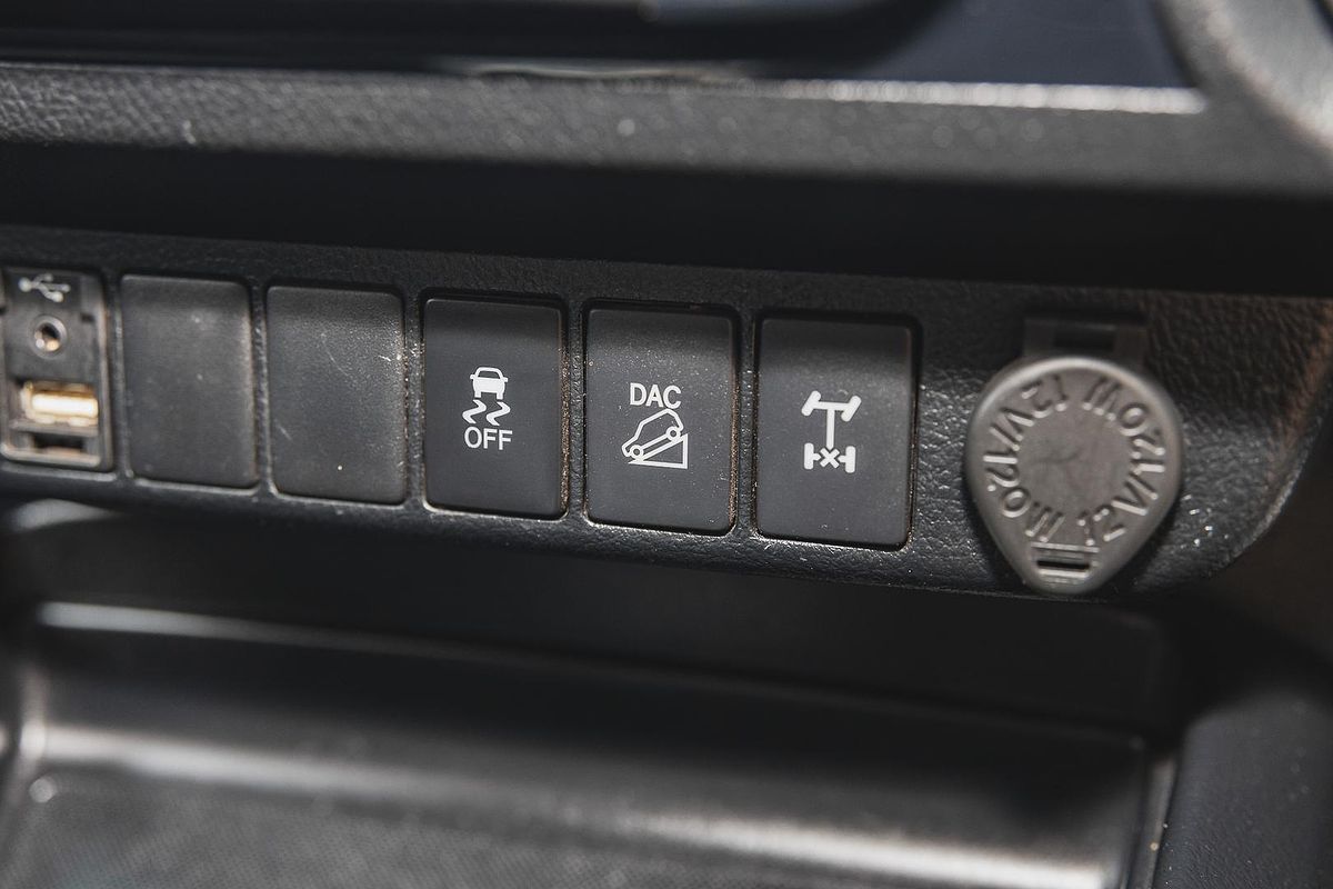 2020 Toyota Hilux SR5 GUN126R 4X4
