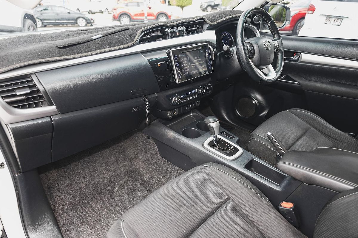 2020 Toyota Hilux SR5 GUN126R 4X4