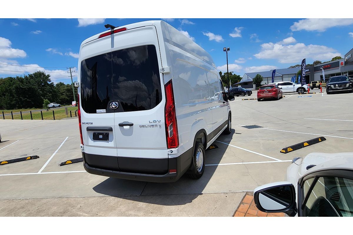 2024 LDV Deliver 9 LWB