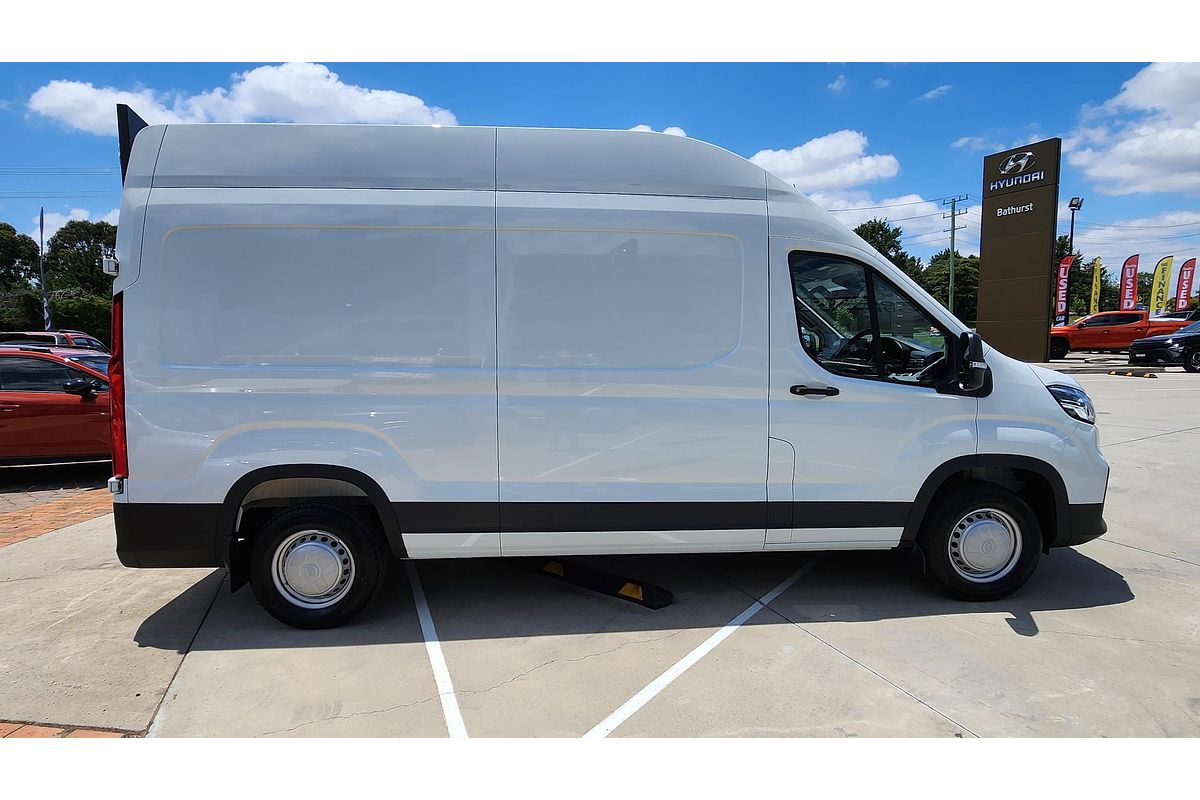 2024 LDV Deliver 9 LWB