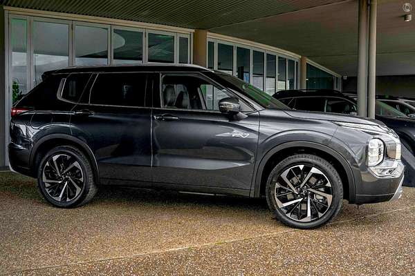 2024 Mitsubishi Outlander PHEV Exceed Tourer ZM