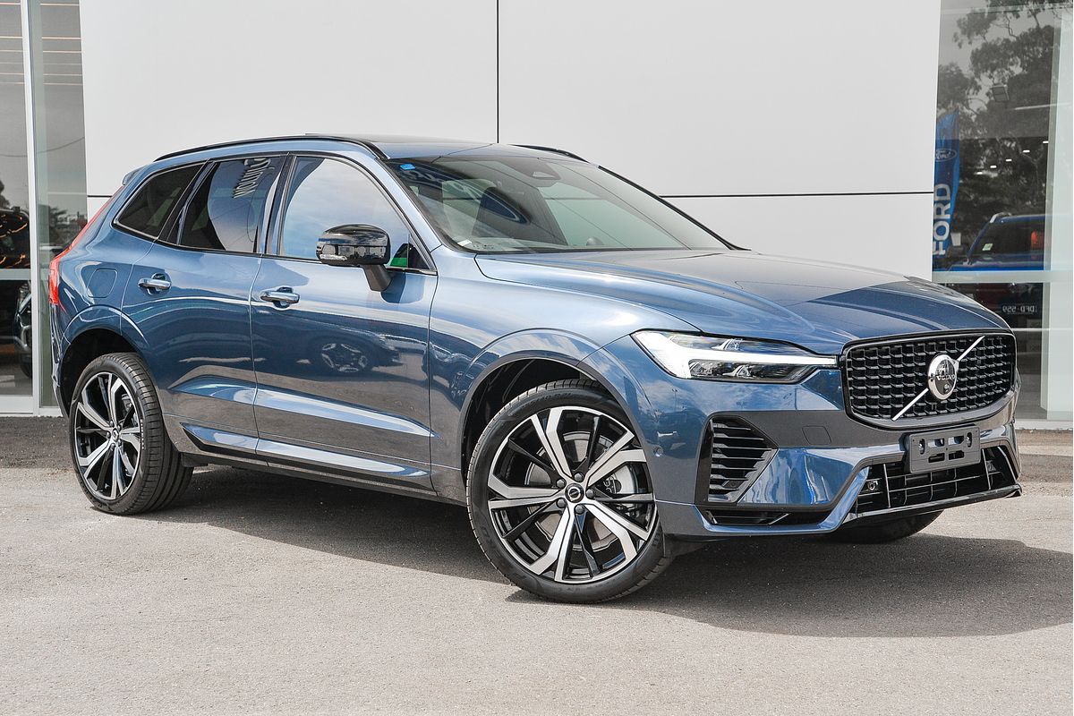 2023 Volvo XC60 Recharge Ultimate T8 Plug-In Hybrid