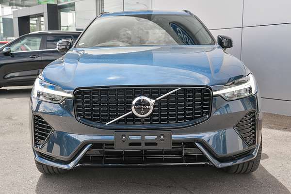 2023 Volvo XC60 Recharge Ultimate T8 Plug-In Hybrid