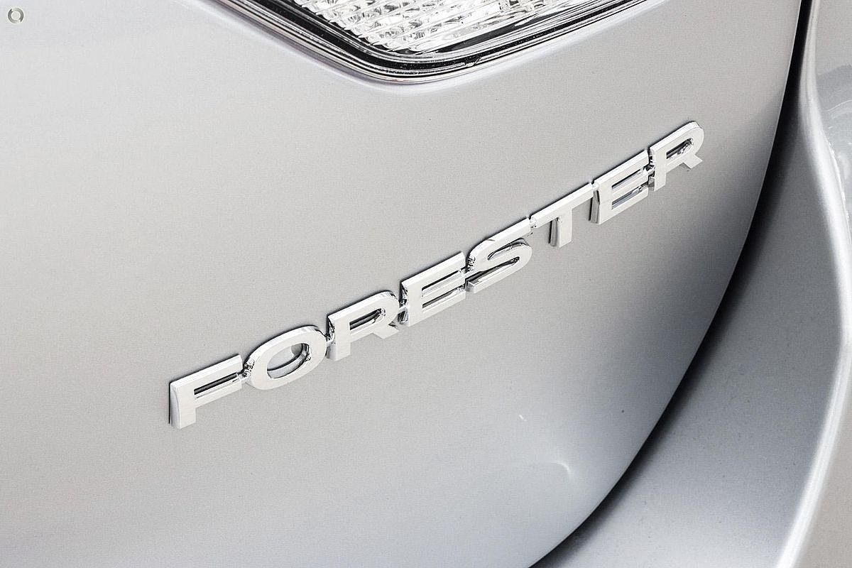 2024 Subaru Forester 2.5i-S S5