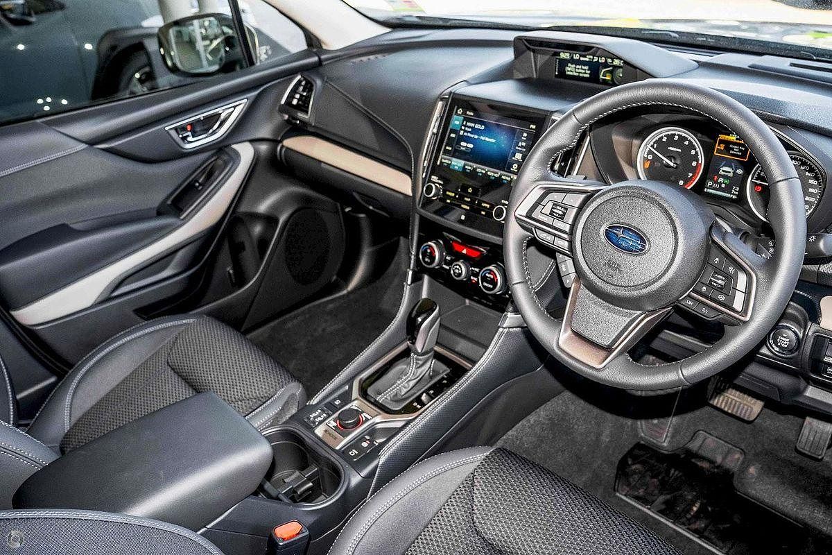 2024 Subaru Forester 2.5i Premium S5