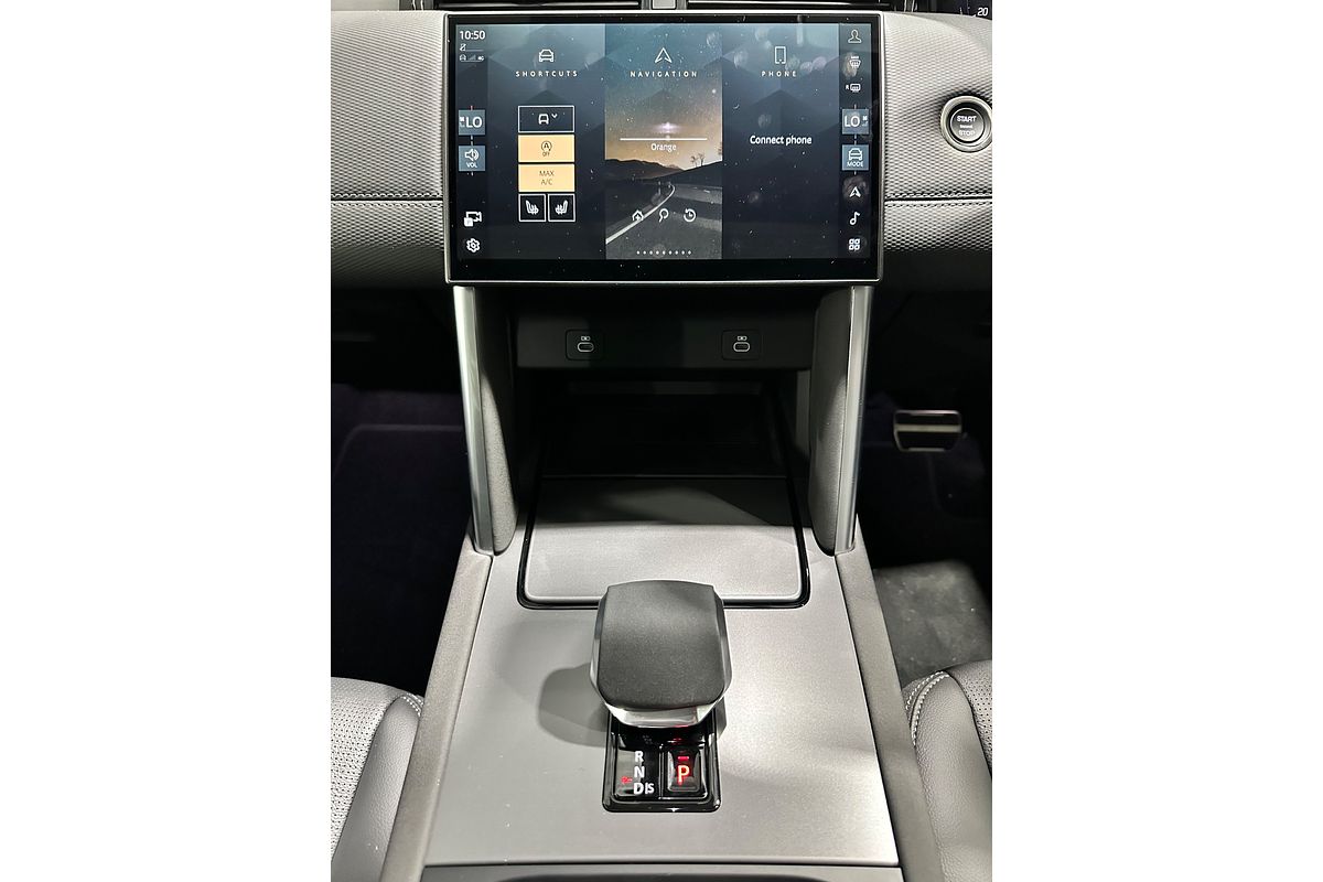 2025 Land Rover Discovery Sport P250 Dynamic SE L550