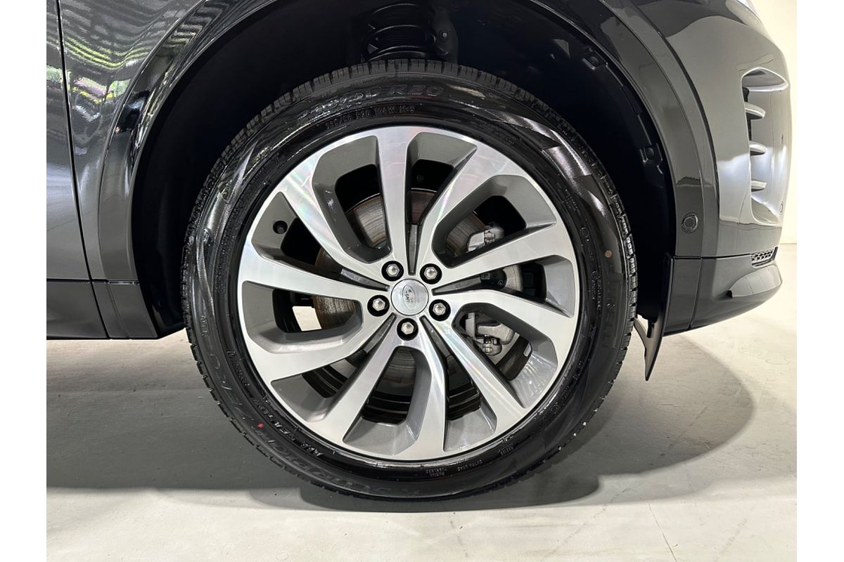 2025 Land Rover Discovery Sport P250 Dynamic SE L550